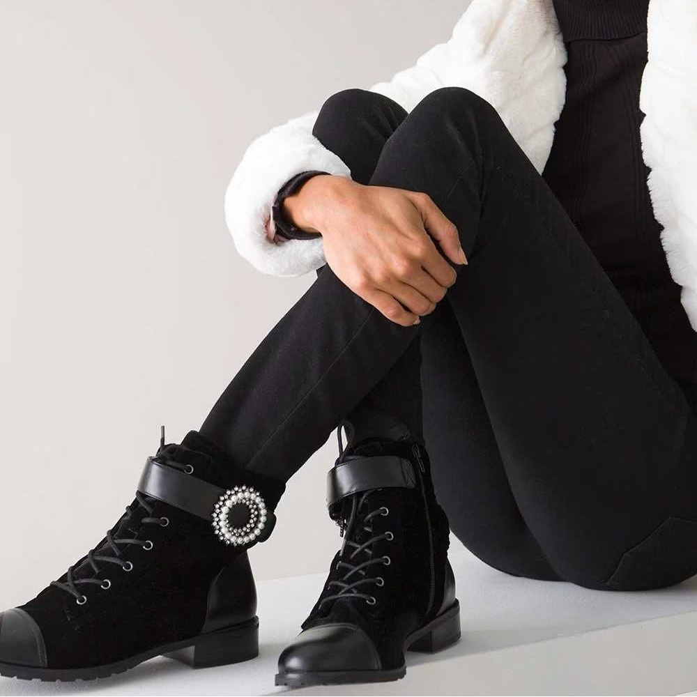 Winter Pearl Combat Boot White House Black Market Size 7